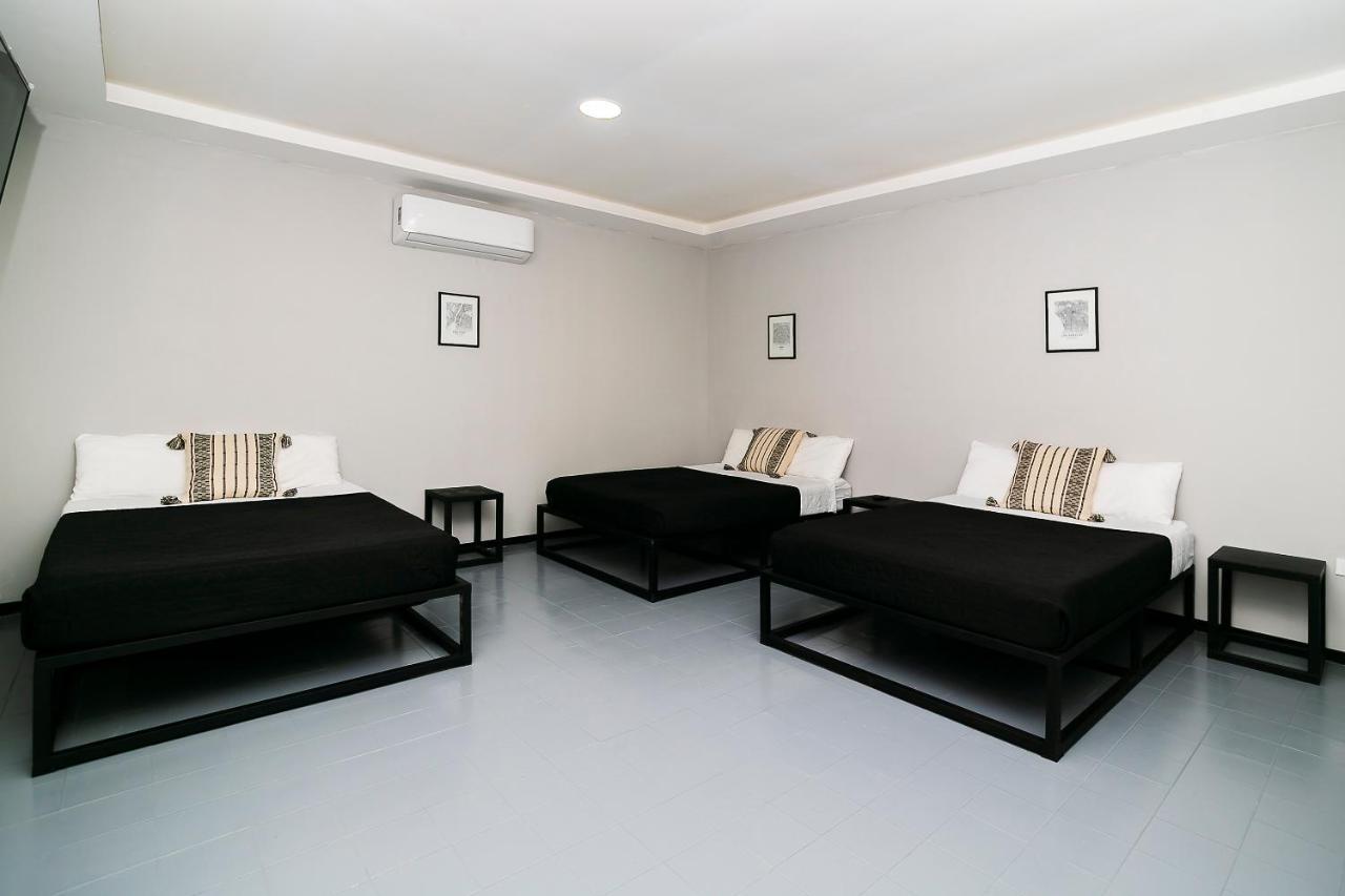 Adhoc Plaza Hotel Monterrey Ngoại thất bức ảnh